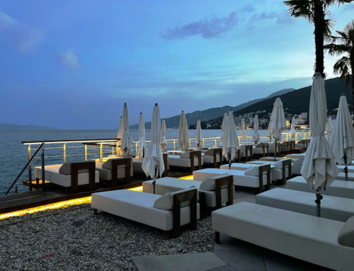 Partnership estive con spiagge, club, café e chioschi. I luxury brand incrementano e investono sull’hospitality, collaborazioni tra maison e strutture esclusive